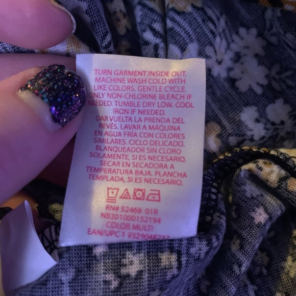 No Boundaries black/multi colored blouse. Size XL (15-17) - Picture 9 of 9